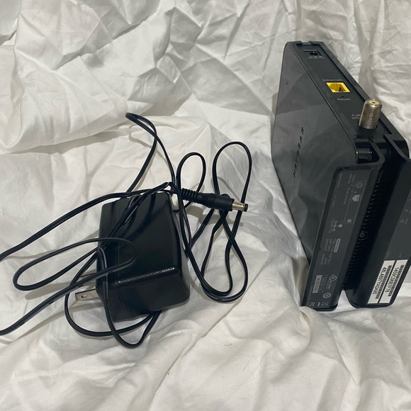 Netgear modem - Picture 5 of 5